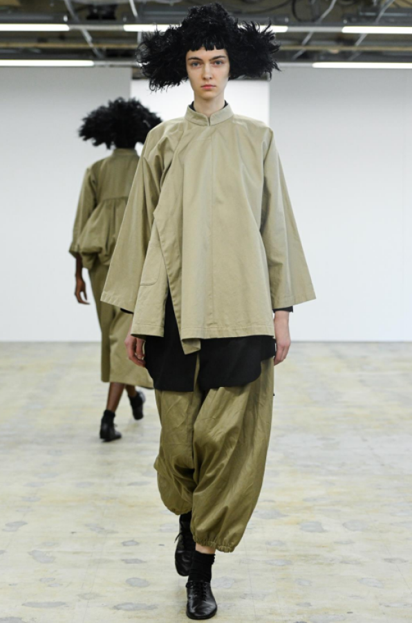 „Comme des Garçons“ kelnės