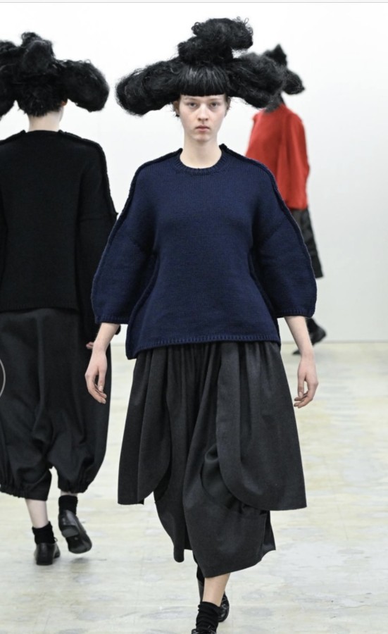 „Comme des Garçons“ megztinis „Comme des Garçons“ megztinis